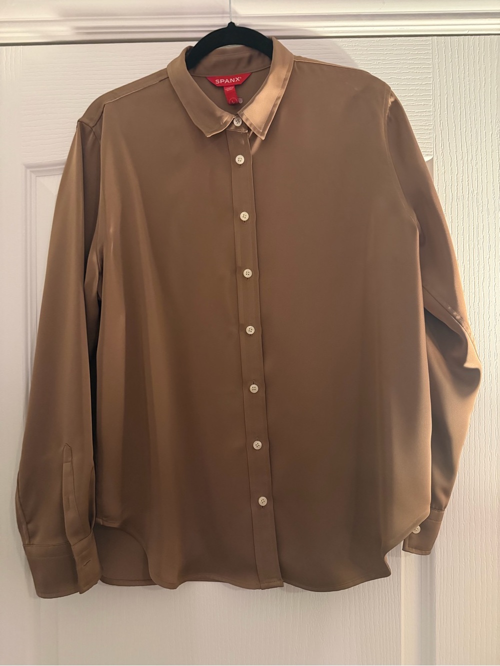 SPANX Silky Smooth Satin Button Down Shirt Cafe Ole Brown Size L - Picture 2 of 4